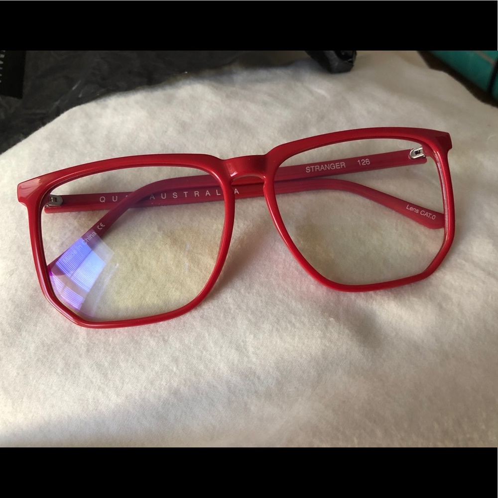 QUAY - never worn blue light glasses